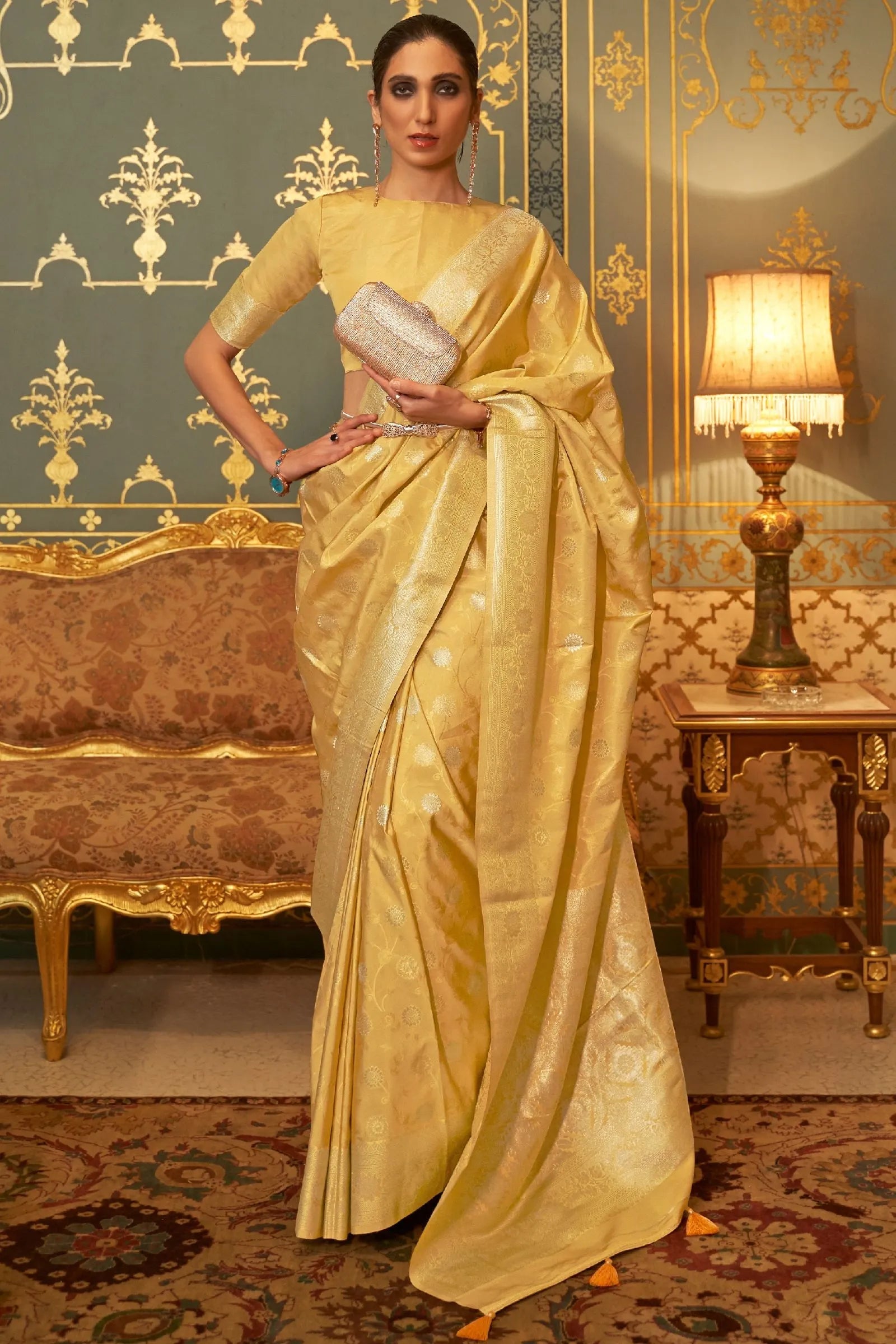 5 jaw-dropping sarees inspired by Deepika Padukone