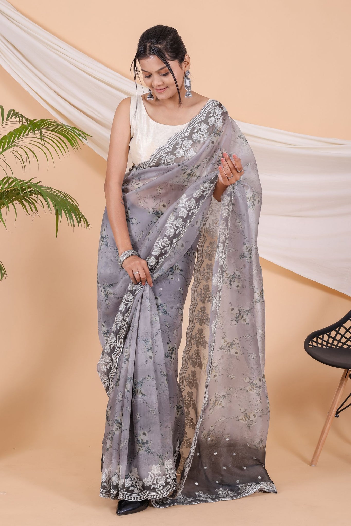 Gray Floral Printed Thread Embroidered Saree