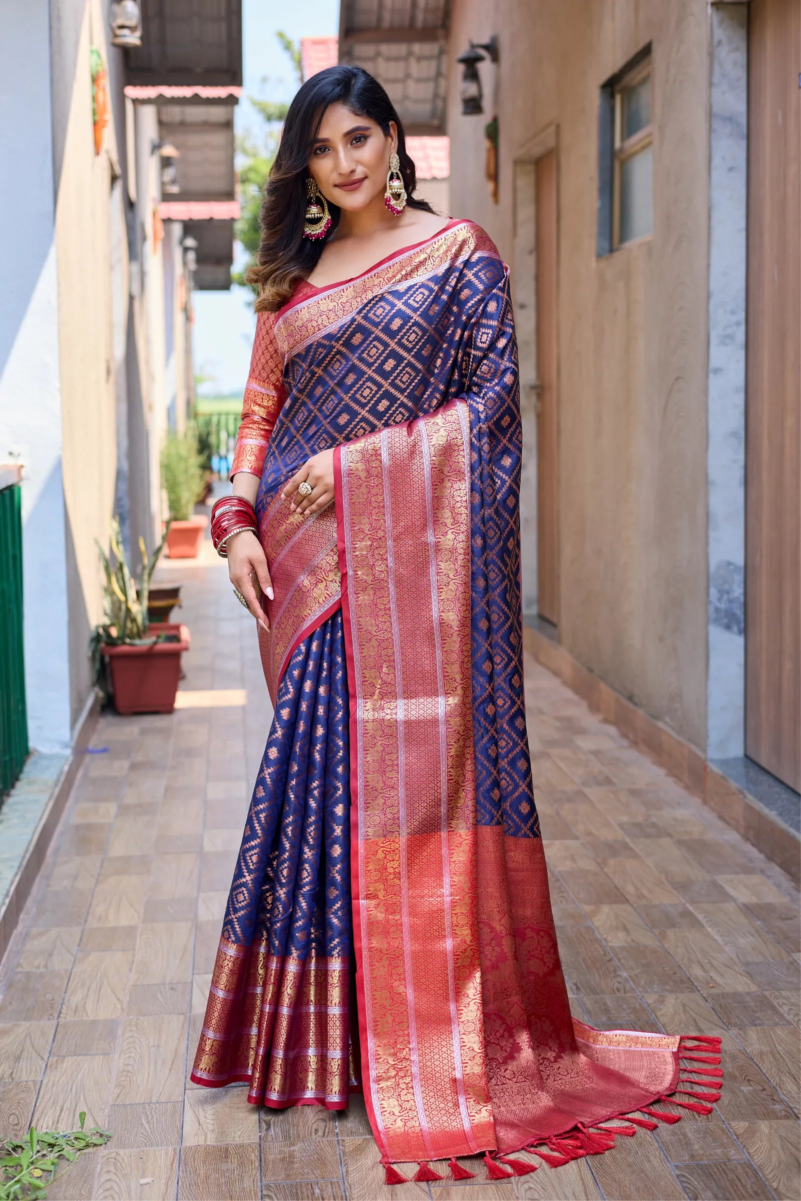 Latest Banarasi Collection - Best Offer On Latest Banarasi Sarees Online –  Bahuji - Online Fashion & Lifestyle Store