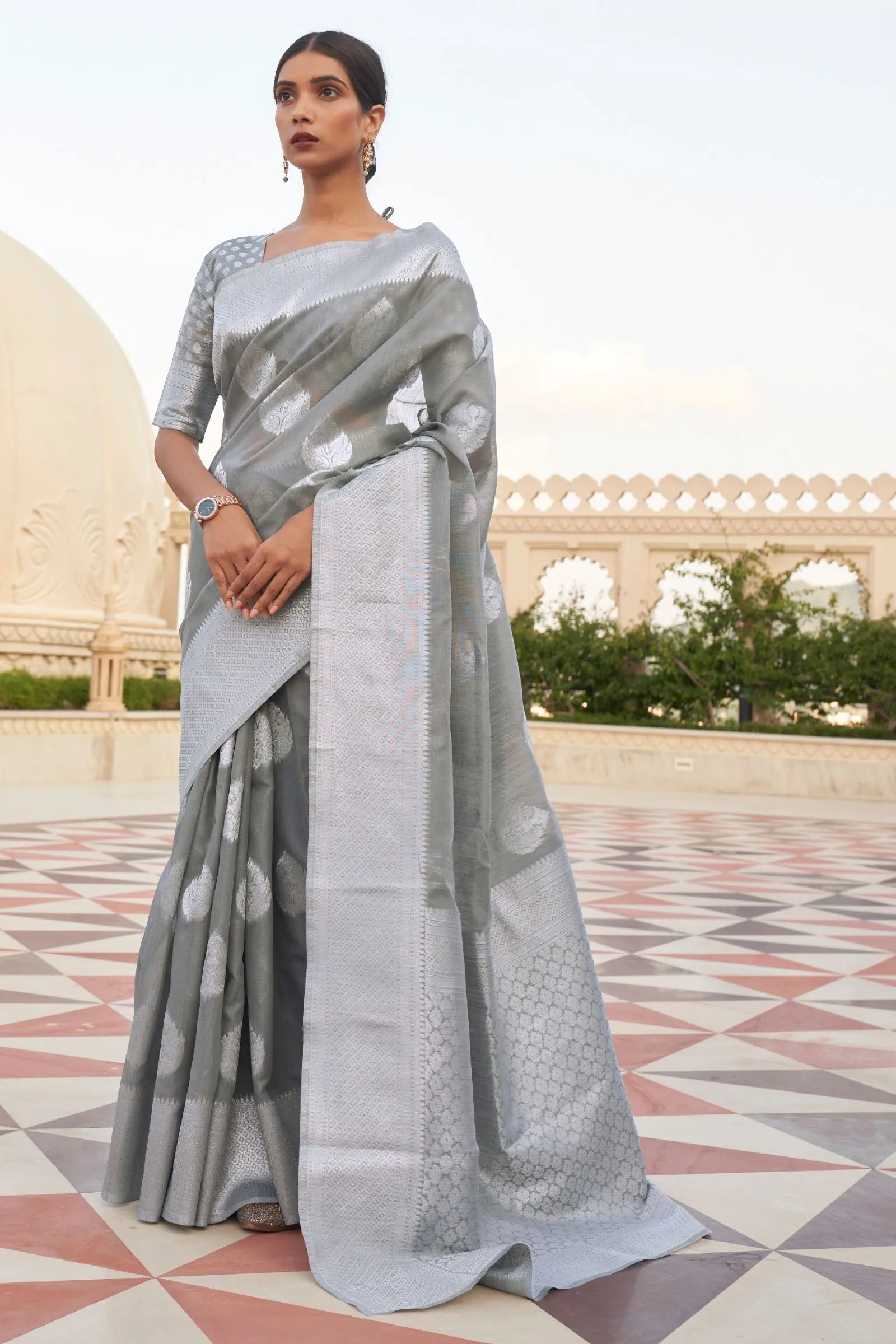 Gray Silver Zari Linen Saree