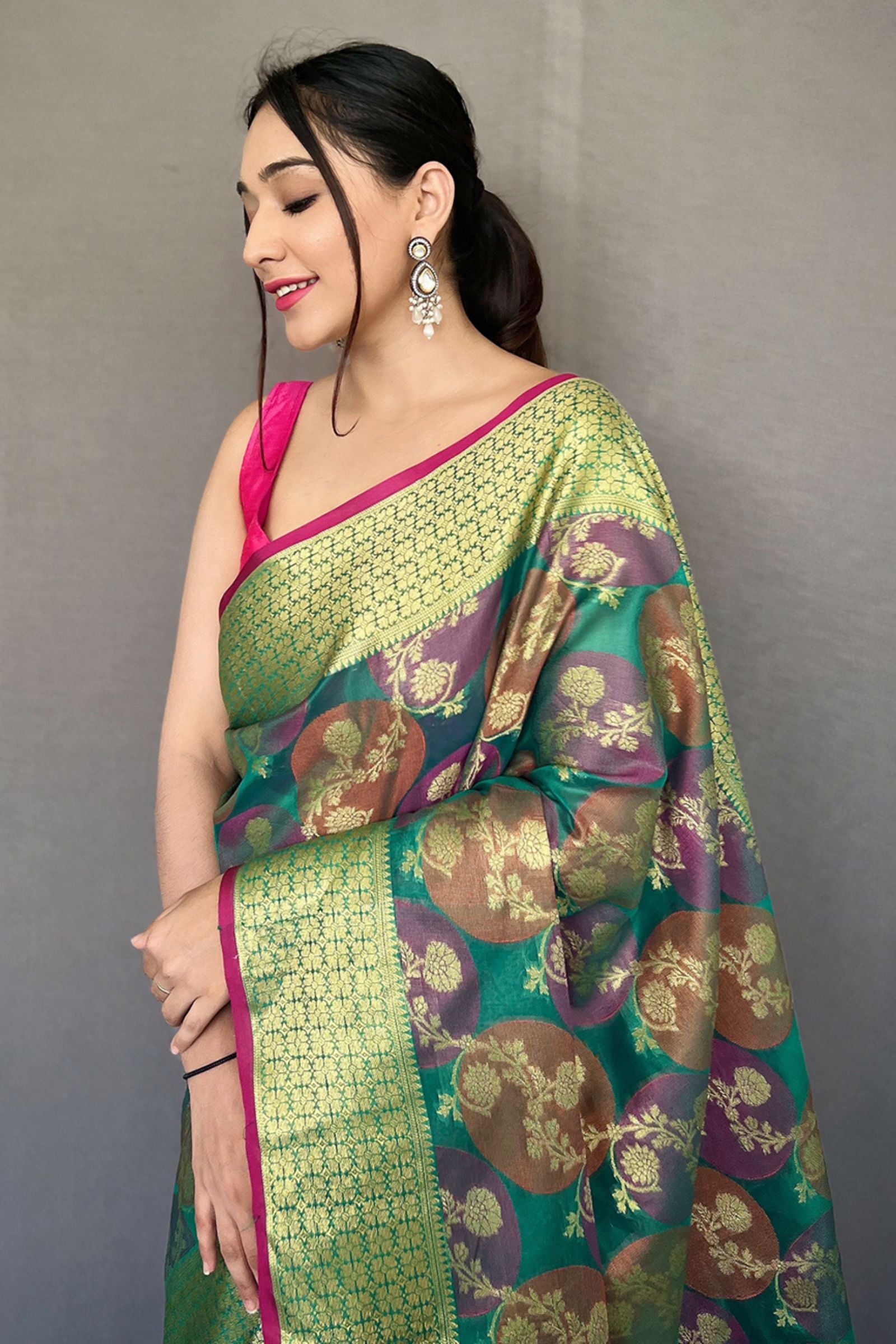 #1 Brand for Women's Trending Ethnic Sarees Online